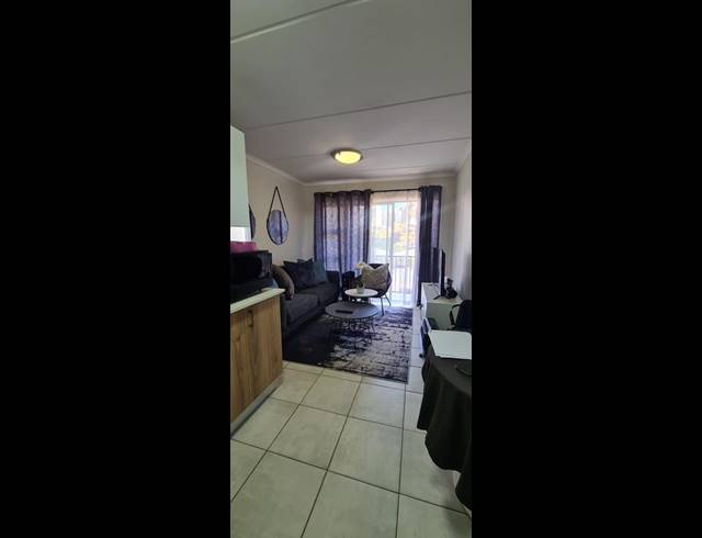 1 BEDROOM PROPERTY TO RENT IN BOKSBURG EAST